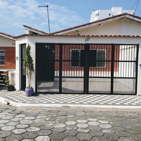 Temporada Na Praia Em Mongagua Sp Exteriér fotografie